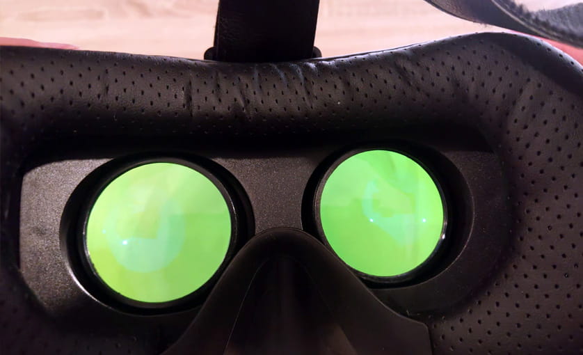 VR with a cell phone - looking through a headset